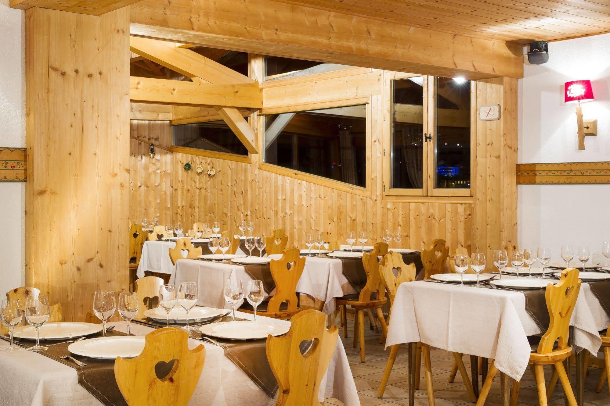 L'Hermine Blanche Morzine Exterior photo