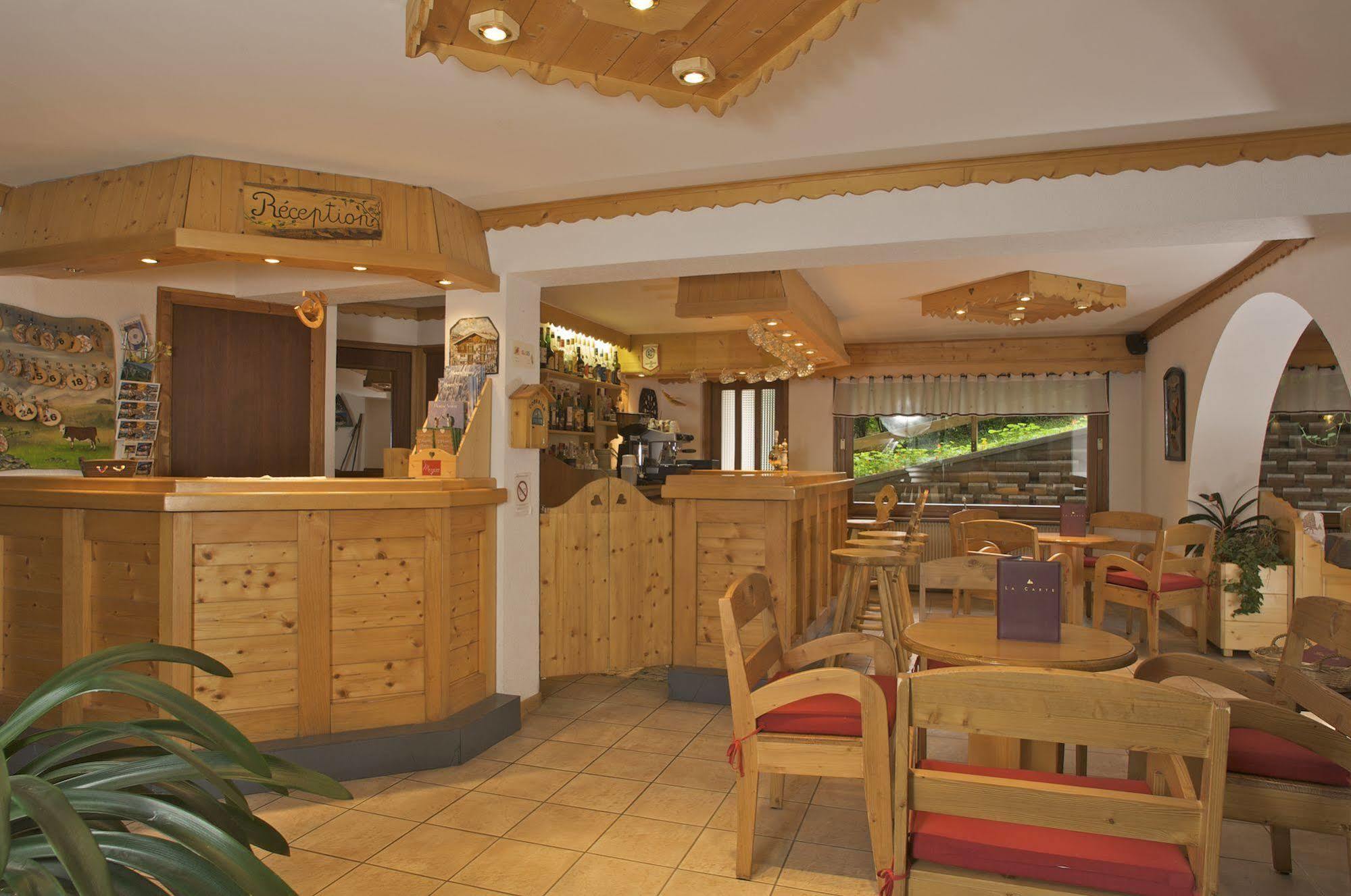 L'Hermine Blanche Morzine Exterior photo